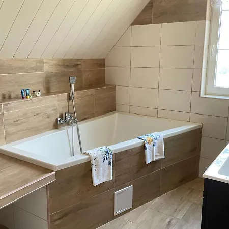 Nyaraló Veselka Dolní Bousov